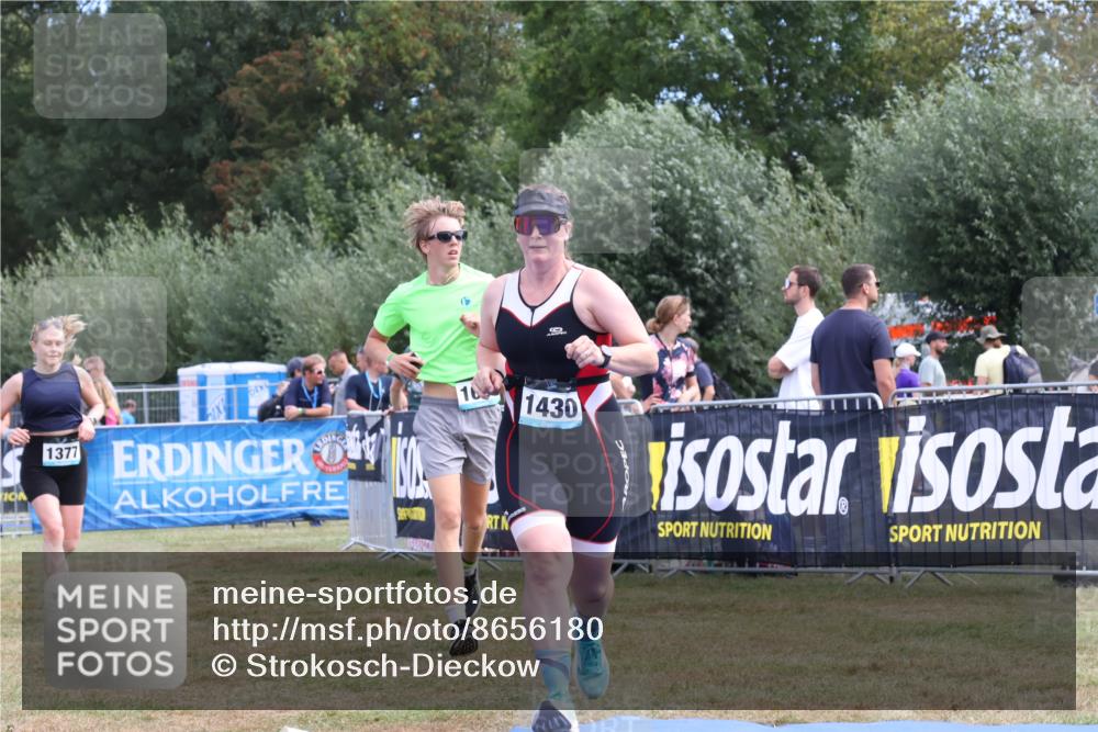 31.08.2025 - Elbe Triathlon Hamburg Strokosch-Dieckow http://msf.ph/oto/8656180 31.08.2025 11:59:41 Ziel 1377, 1430, 1502, 1588 meine-sportfotos.de