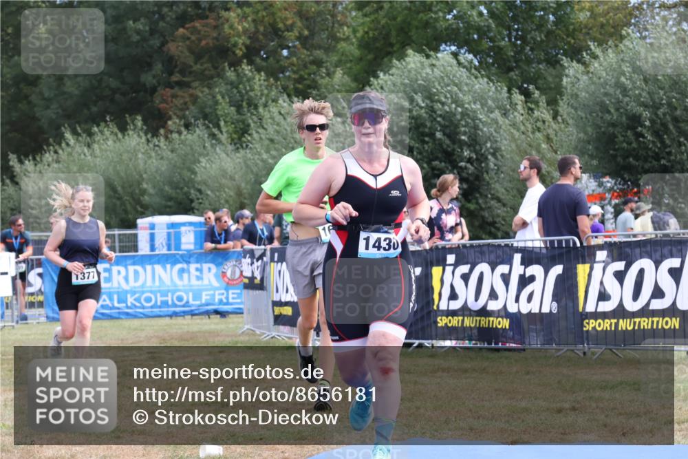 31.08.2025 - Elbe Triathlon Hamburg Strokosch-Dieckow http://msf.ph/oto/8656181 31.08.2025 11:59:41 Ziel 1377, 1430, 1502, 1588 meine-sportfotos.de