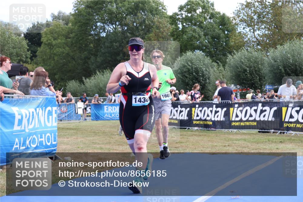 31.08.2025 - Elbe Triathlon Hamburg Strokosch-Dieckow http://msf.ph/oto/8656185 31.08.2025 11:59:43 Ziel 1377, 1430, 1530, 1588, 1610 meine-sportfotos.de