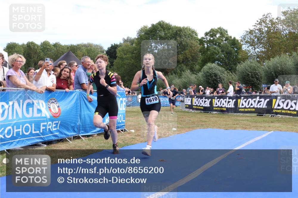 31.08.2025 - Elbe Triathlon Hamburg Strokosch-Dieckow http://msf.ph/oto/8656200 31.08.2025 11:59:52 Ziel 1530, 1584, 1610 meine-sportfotos.de