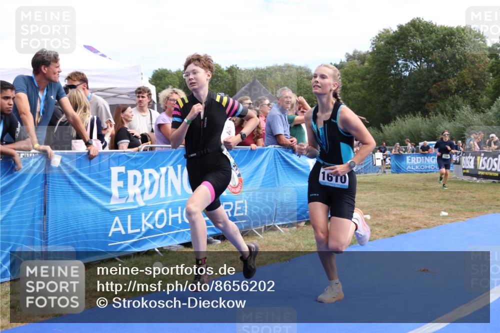 31.08.2025 - Elbe Triathlon Hamburg Strokosch-Dieckow http://msf.ph/oto/8656202 31.08.2025 11:59:52 Ziel 1530, 1584, 1610 meine-sportfotos.de