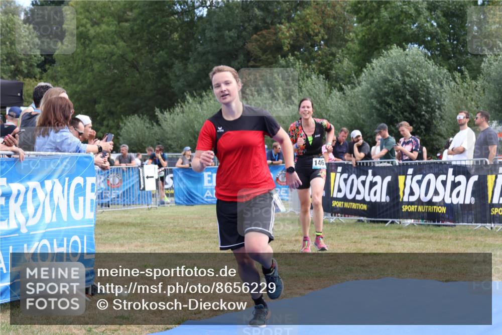 31.08.2025 - Elbe Triathlon Hamburg Strokosch-Dieckow http://msf.ph/oto/8656229 31.08.2025 12:00:15 Ziel 1353, 1463 meine-sportfotos.de