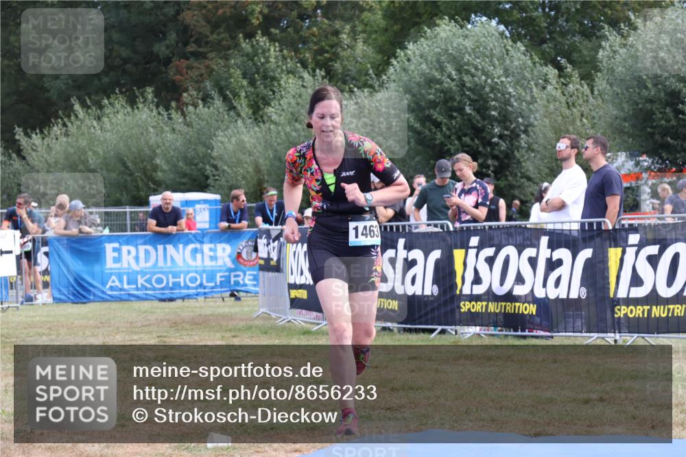 31.08.2025 - Elbe Triathlon Hamburg Strokosch-Dieckow http://msf.ph/oto/8656233 31.08.2025 12:00:16 Ziel 1353, 1463 meine-sportfotos.de