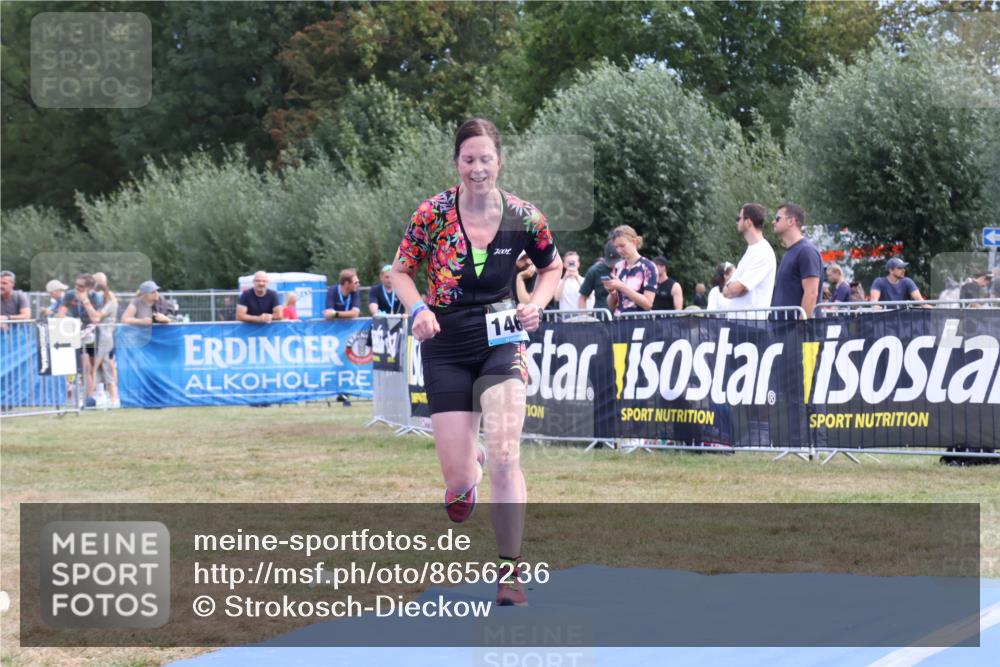 31.08.2025 - Elbe Triathlon Hamburg Strokosch-Dieckow http://msf.ph/oto/8656236 31.08.2025 12:00:17 Ziel 1353, 1463 meine-sportfotos.de