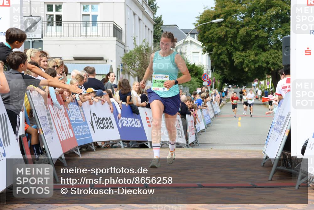 31.08.2025 - 21. Blankeneser Heldenlauf Strokosch-Dieckow http://msf.ph/oto/8656258 31.08.2025 10:58:24 Ziel 3558 meine-sportfotos.de