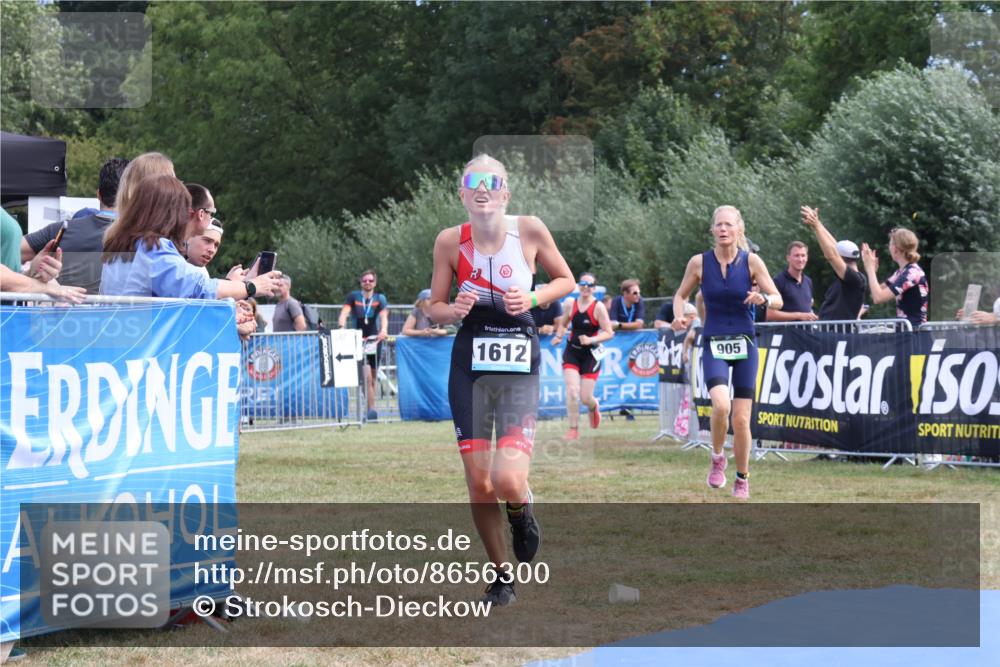 31.08.2025 - Elbe Triathlon Hamburg Strokosch-Dieckow http://msf.ph/oto/8656300 31.08.2025 12:00:56 Ziel 842, 905, 1324, 1438, 1486, 1612 meine-sportfotos.de