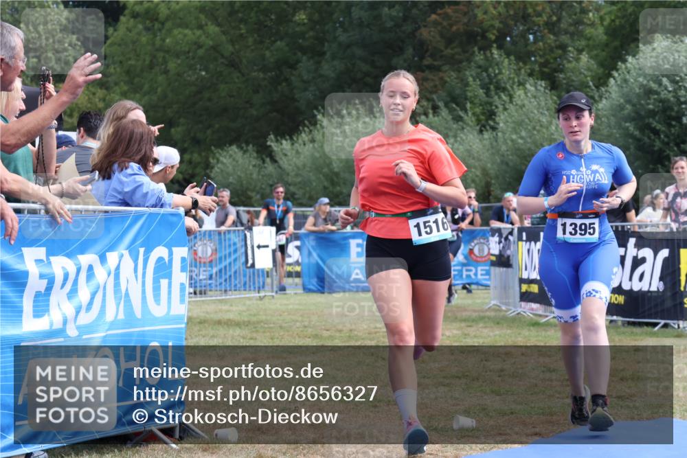 31.08.2025 - Elbe Triathlon Hamburg Strokosch-Dieckow http://msf.ph/oto/8656327 31.08.2025 12:01:12 Ziel 1395, 1516 meine-sportfotos.de