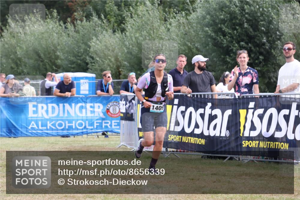 31.08.2025 - Elbe Triathlon Hamburg Strokosch-Dieckow http://msf.ph/oto/8656339 31.08.2025 12:01:17 Ziel 1395, 1409, 1516 meine-sportfotos.de