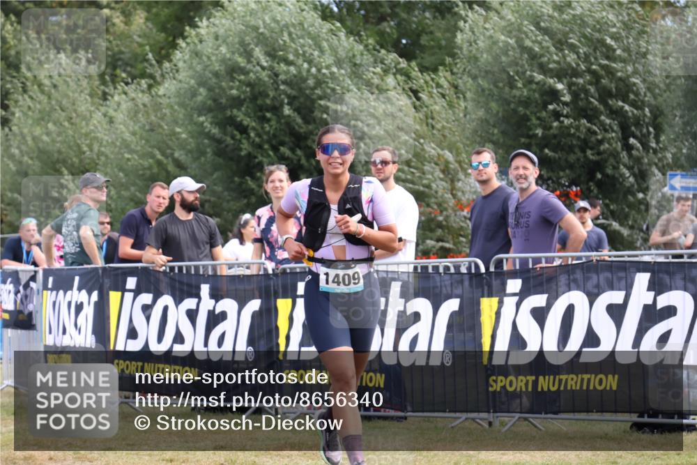 31.08.2025 - Elbe Triathlon Hamburg Strokosch-Dieckow http://msf.ph/oto/8656340 31.08.2025 12:01:18 Ziel 1395, 1409, 1516 meine-sportfotos.de