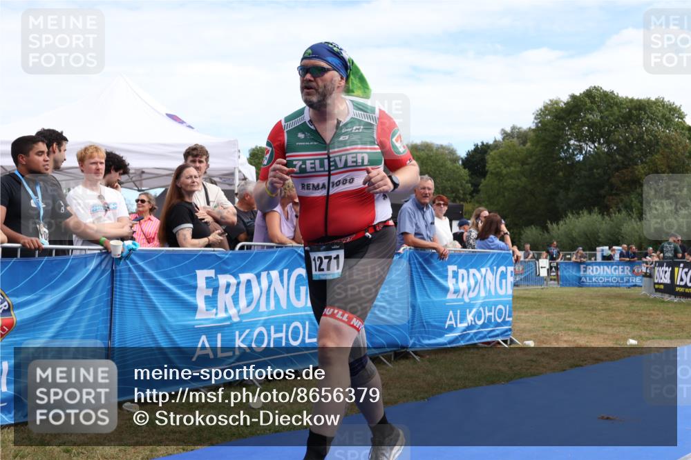 31.08.2025 - Elbe Triathlon Hamburg Strokosch-Dieckow http://msf.ph/oto/8656379 31.08.2025 12:02:13 Ziel 1271 meine-sportfotos.de