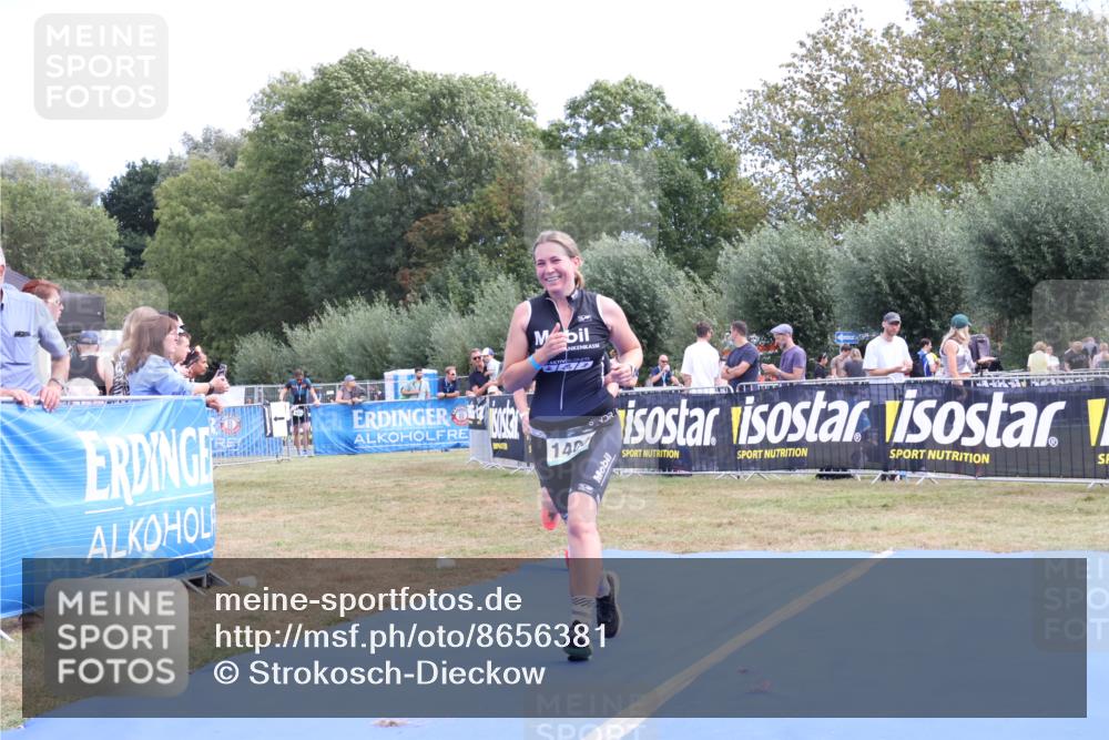 31.08.2025 - Elbe Triathlon Hamburg Strokosch-Dieckow http://msf.ph/oto/8656381 31.08.2025 12:02:41 Ziel 878, 1400 meine-sportfotos.de