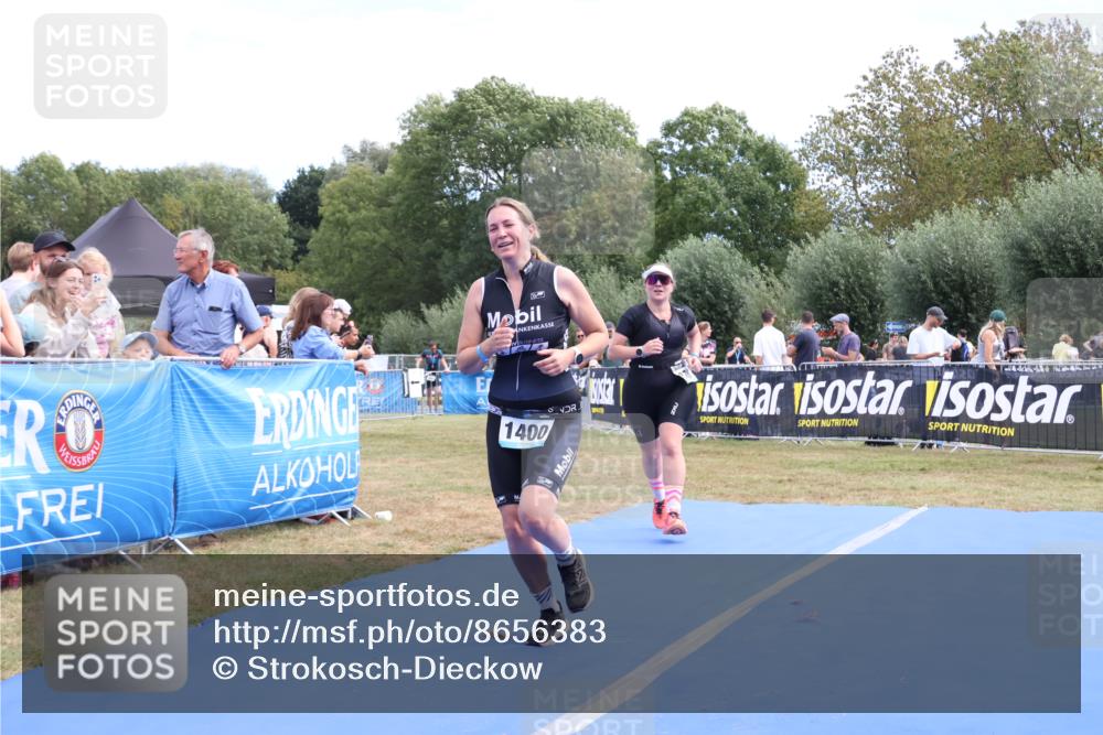 31.08.2025 - Elbe Triathlon Hamburg Strokosch-Dieckow http://msf.ph/oto/8656383 31.08.2025 12:02:41 Ziel 878, 1400 meine-sportfotos.de