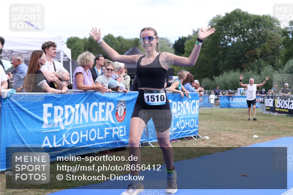 31.08.2025 - Elbe Triathlon Hamburg Strokosch-Dieckow http://msf.ph/oto/8656412 31.08.2025 12:03:10 Ziel 1510 meine-sportfotos.de