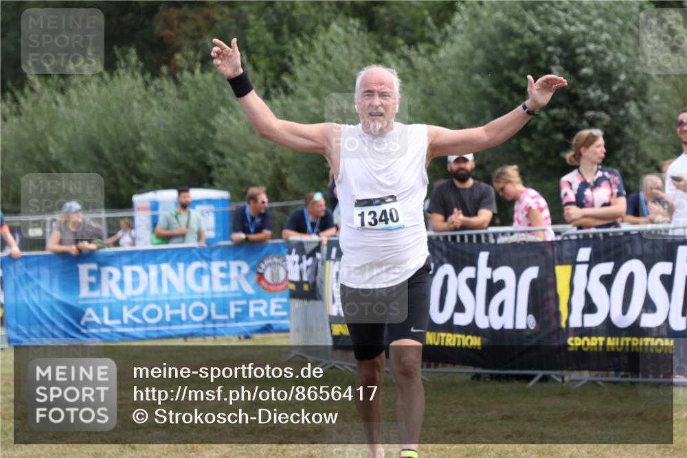 31.08.2025 - Elbe Triathlon Hamburg Strokosch-Dieckow http://msf.ph/oto/8656417 31.08.2025 12:03:13 Ziel 1340, 1510 meine-sportfotos.de