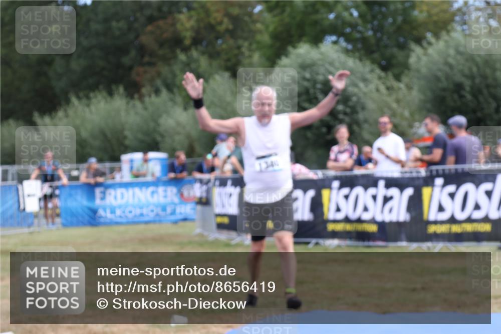 31.08.2025 - Elbe Triathlon Hamburg Strokosch-Dieckow http://msf.ph/oto/8656419 31.08.2025 12:03:14 Ziel 1340, 1475, 1510 meine-sportfotos.de