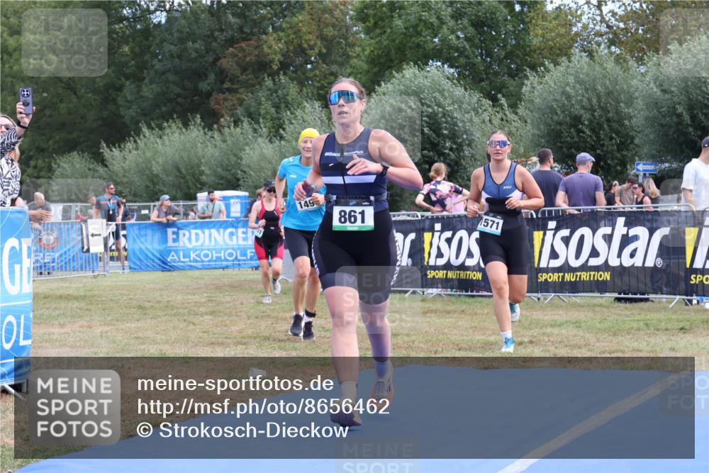 31.08.2025 - Elbe Triathlon Hamburg Strokosch-Dieckow http://msf.ph/oto/8656462 31.08.2025 12:04:01 Ziel 861, 1441, 1497, 1571 meine-sportfotos.de