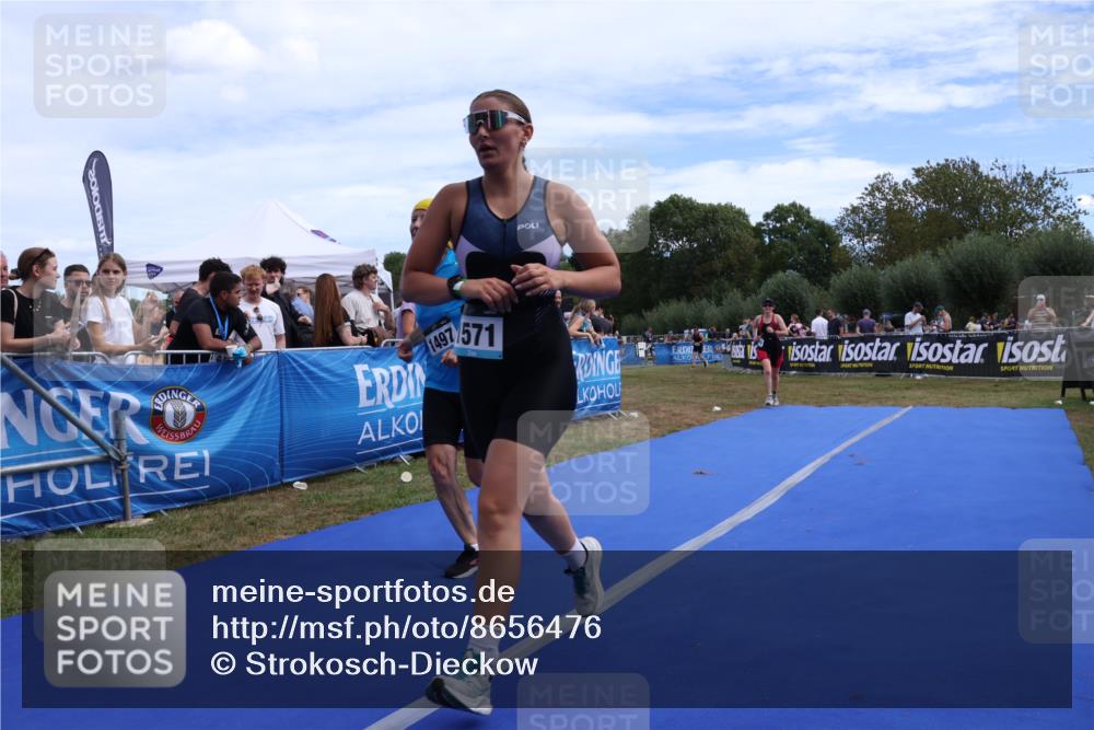 31.08.2025 - Elbe Triathlon Hamburg Strokosch-Dieckow http://msf.ph/oto/8656476 31.08.2025 12:04:05 Ziel 861, 1441, 1497, 1571 meine-sportfotos.de
