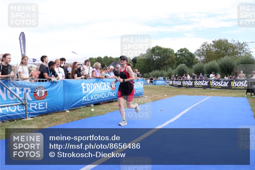 31.08.2025 - Elbe Triathlon Hamburg Strokosch-Dieckow http://msf.ph/oto/8656486 31.08.2025 12:04:08 Ziel 861, 1441, 1497, 1571 meine-sportfotos.de