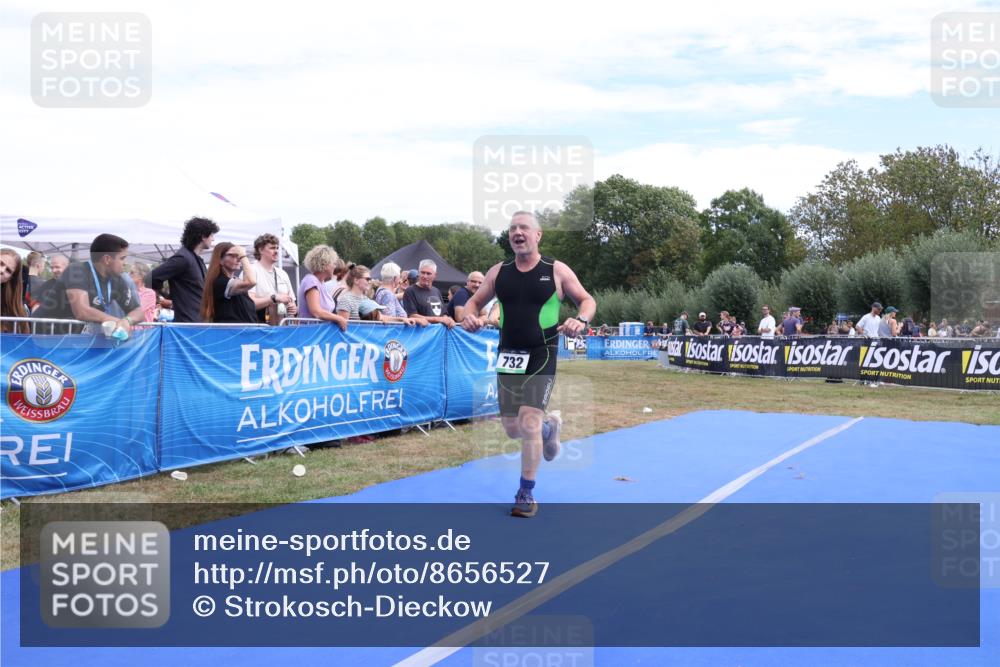 31.08.2025 - Elbe Triathlon Hamburg Strokosch-Dieckow http://msf.ph/oto/8656527 31.08.2025 12:05:01 Ziel 732 meine-sportfotos.de