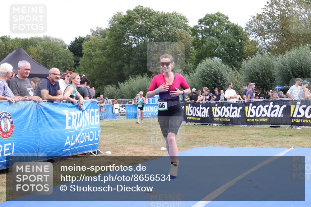 31.08.2025 - Elbe Triathlon Hamburg Strokosch-Dieckow http://msf.ph/oto/8656534 31.08.2025 12:05:15 Ziel 806, 1504 meine-sportfotos.de