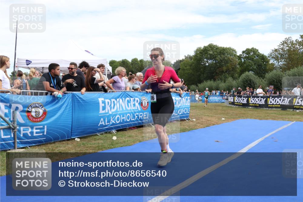 31.08.2025 - Elbe Triathlon Hamburg Strokosch-Dieckow http://msf.ph/oto/8656540 31.08.2025 12:05:16 Ziel 806, 1504 meine-sportfotos.de