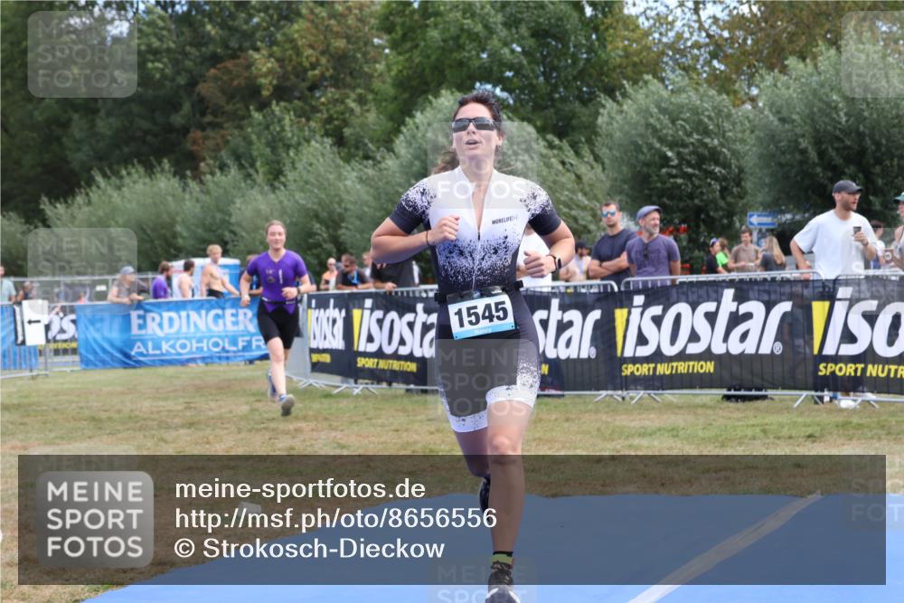 31.08.2025 - Elbe Triathlon Hamburg Strokosch-Dieckow http://msf.ph/oto/8656556 31.08.2025 12:05:32 Ziel 1527, 1545 meine-sportfotos.de