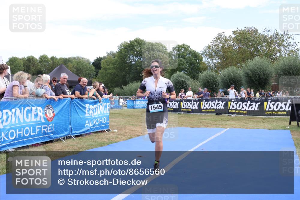 31.08.2025 - Elbe Triathlon Hamburg Strokosch-Dieckow http://msf.ph/oto/8656560 31.08.2025 12:05:33 Ziel 1527, 1545 meine-sportfotos.de