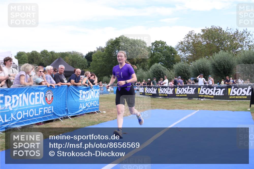 31.08.2025 - Elbe Triathlon Hamburg Strokosch-Dieckow http://msf.ph/oto/8656569 31.08.2025 12:05:36 Ziel 1527, 1545 meine-sportfotos.de