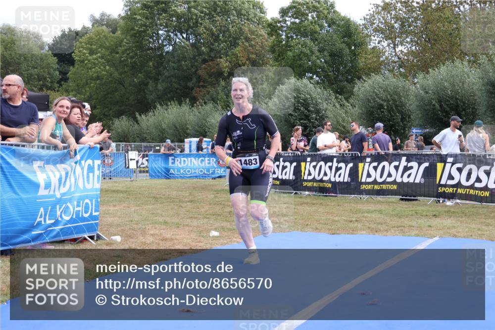 31.08.2025 - Elbe Triathlon Hamburg Strokosch-Dieckow http://msf.ph/oto/8656570 31.08.2025 12:05:47 Ziel 1483 meine-sportfotos.de