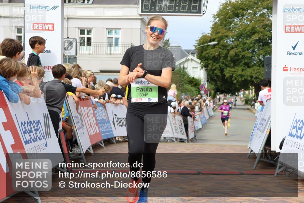 31.08.2025 - 21. Blankeneser Heldenlauf Strokosch-Dieckow http://msf.ph/oto/8656586 31.08.2025 10:57:38 Ziel 3045, 3012 meine-sportfotos.de