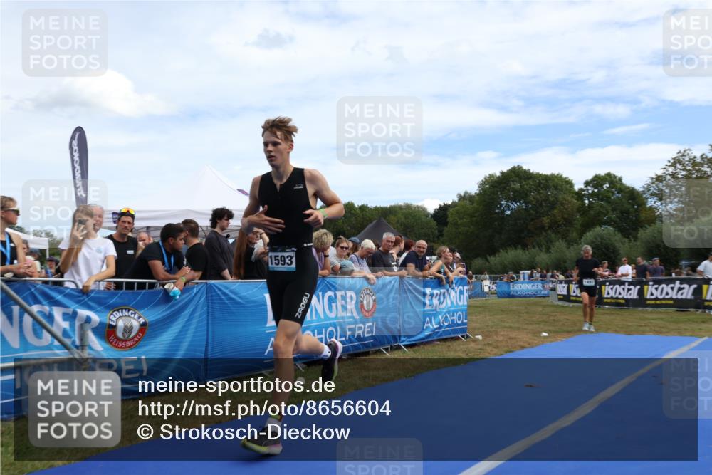 31.08.2025 - Elbe Triathlon Hamburg Strokosch-Dieckow http://msf.ph/oto/8656604 31.08.2025 12:06:28 Ziel 1493, 1593 meine-sportfotos.de