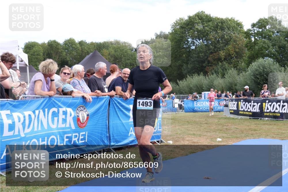 31.08.2025 - Elbe Triathlon Hamburg Strokosch-Dieckow http://msf.ph/oto/8656609 31.08.2025 12:06:31 Ziel 1493, 1593 meine-sportfotos.de