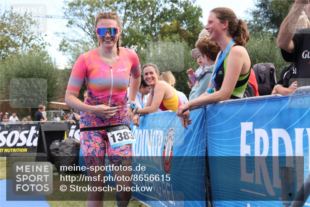31.08.2025 - Elbe Triathlon Hamburg Strokosch-Dieckow http://msf.ph/oto/8656615 31.08.2025 12:06:41 Ziel 1383 meine-sportfotos.de