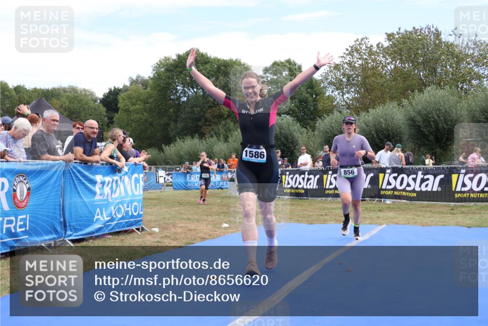 31.08.2025 - Elbe Triathlon Hamburg Strokosch-Dieckow http://msf.ph/oto/8656620 31.08.2025 12:06:52 Ziel 856, 952, 1420, 1532, 1586 meine-sportfotos.de