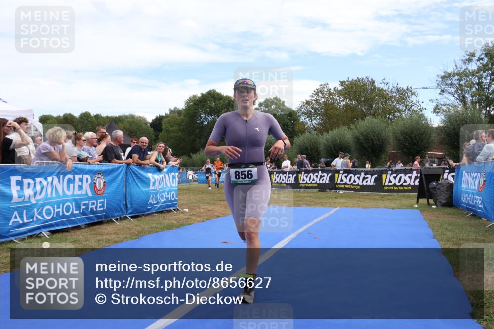 31.08.2025 - Elbe Triathlon Hamburg Strokosch-Dieckow http://msf.ph/oto/8656627 31.08.2025 12:06:54 Ziel 856, 952, 1420, 1532, 1586 meine-sportfotos.de