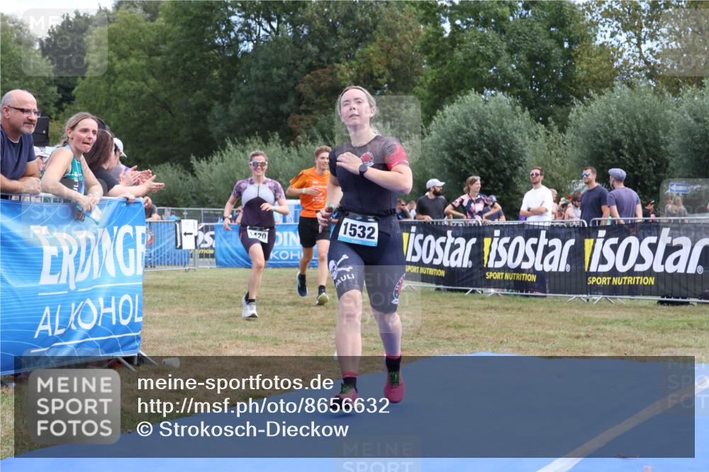 31.08.2025 - Elbe Triathlon Hamburg Strokosch-Dieckow http://msf.ph/oto/8656632 31.08.2025 12:06:56 Ziel 856, 952, 1420, 1532, 1586 meine-sportfotos.de