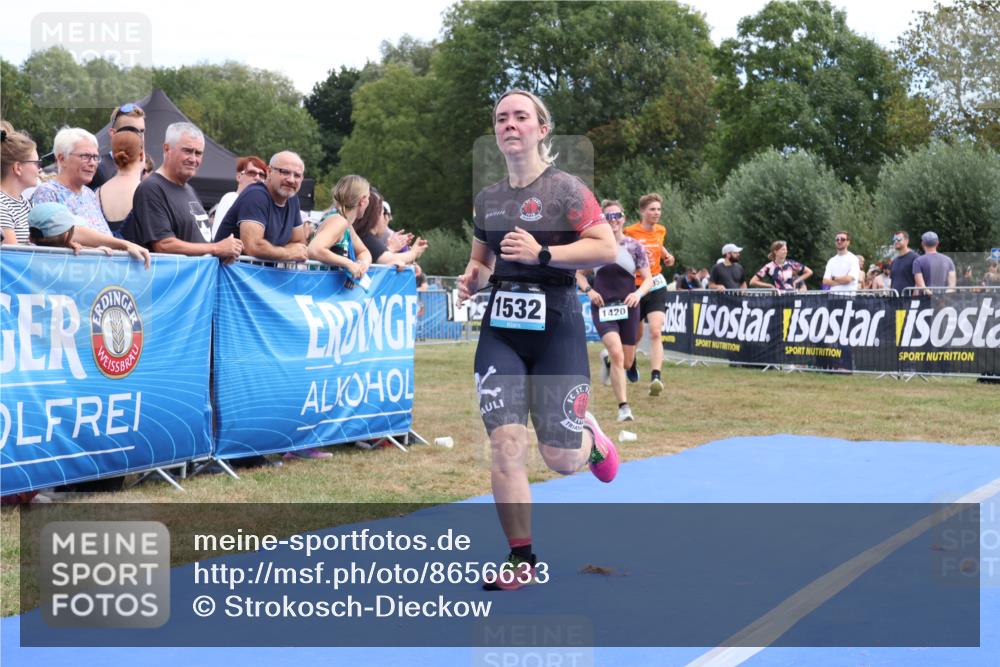 31.08.2025 - Elbe Triathlon Hamburg Strokosch-Dieckow http://msf.ph/oto/8656633 31.08.2025 12:06:57 Ziel 856, 952, 1420, 1532, 1586 meine-sportfotos.de