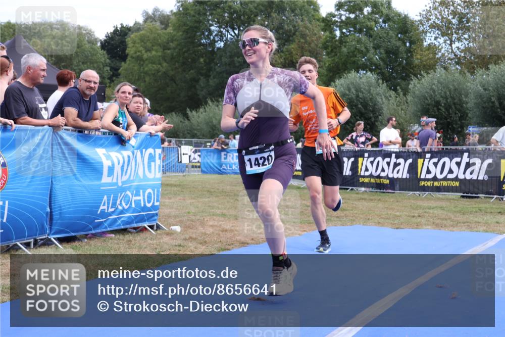 31.08.2025 - Elbe Triathlon Hamburg Strokosch-Dieckow http://msf.ph/oto/8656641 31.08.2025 12:06:59 Ziel 856, 952, 1420, 1532 meine-sportfotos.de