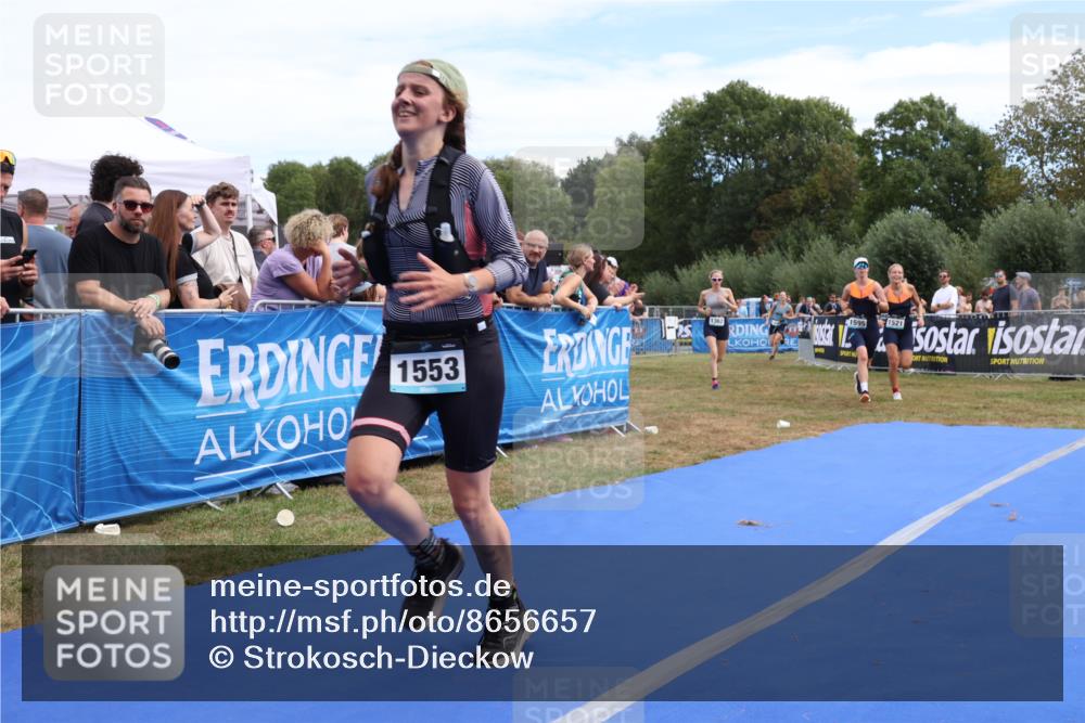 31.08.2025 - Elbe Triathlon Hamburg Strokosch-Dieckow http://msf.ph/oto/8656657 31.08.2025 12:07:14 Ziel 1362, 1521, 1546, 1549, 1553, 1595 meine-sportfotos.de