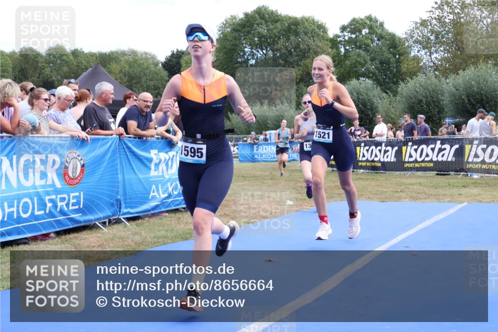 31.08.2025 - Elbe Triathlon Hamburg Strokosch-Dieckow http://msf.ph/oto/8656664 31.08.2025 12:07:17 Ziel 1362, 1521, 1549, 1553, 1595 meine-sportfotos.de