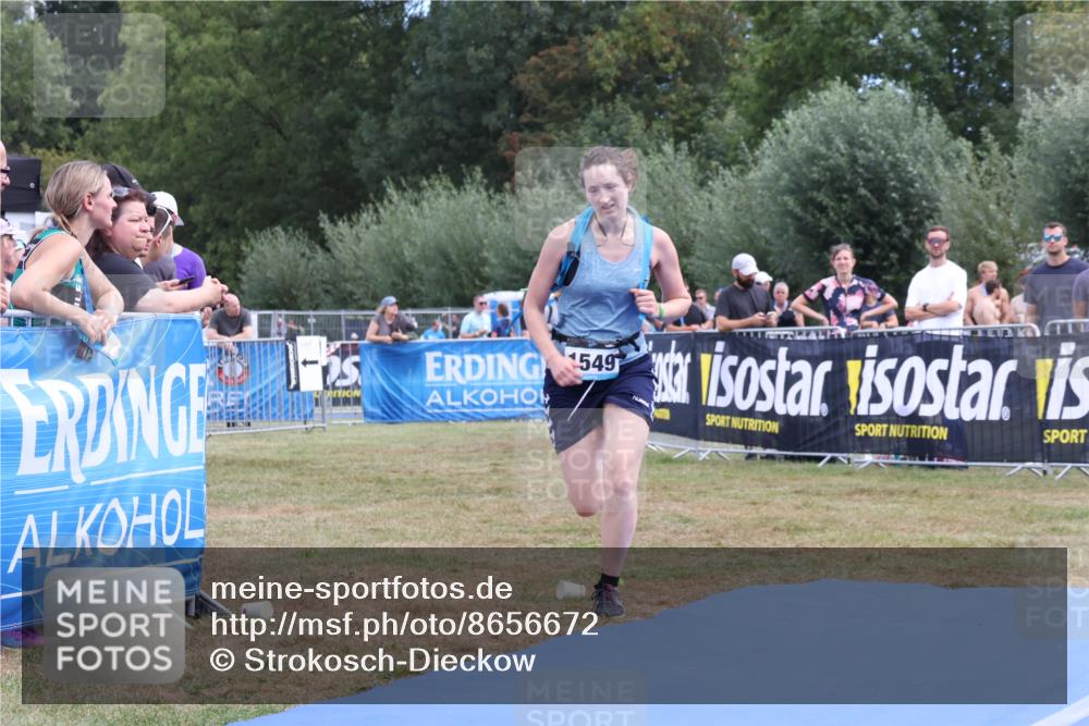 31.08.2025 - Elbe Triathlon Hamburg Strokosch-Dieckow http://msf.ph/oto/8656672 31.08.2025 12:07:21 Ziel 1362, 1521, 1549, 1595 meine-sportfotos.de