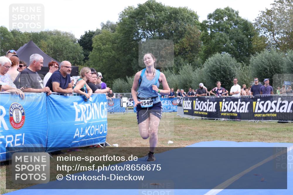 31.08.2025 - Elbe Triathlon Hamburg Strokosch-Dieckow http://msf.ph/oto/8656675 31.08.2025 12:07:21 Ziel 1362, 1521, 1549, 1595 meine-sportfotos.de