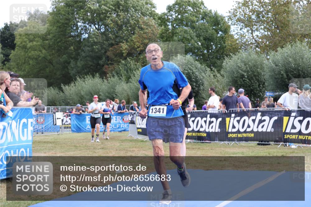 31.08.2025 - Elbe Triathlon Hamburg Strokosch-Dieckow http://msf.ph/oto/8656683 31.08.2025 12:07:54 Ziel 1341, 1457, 1552, 1567 meine-sportfotos.de