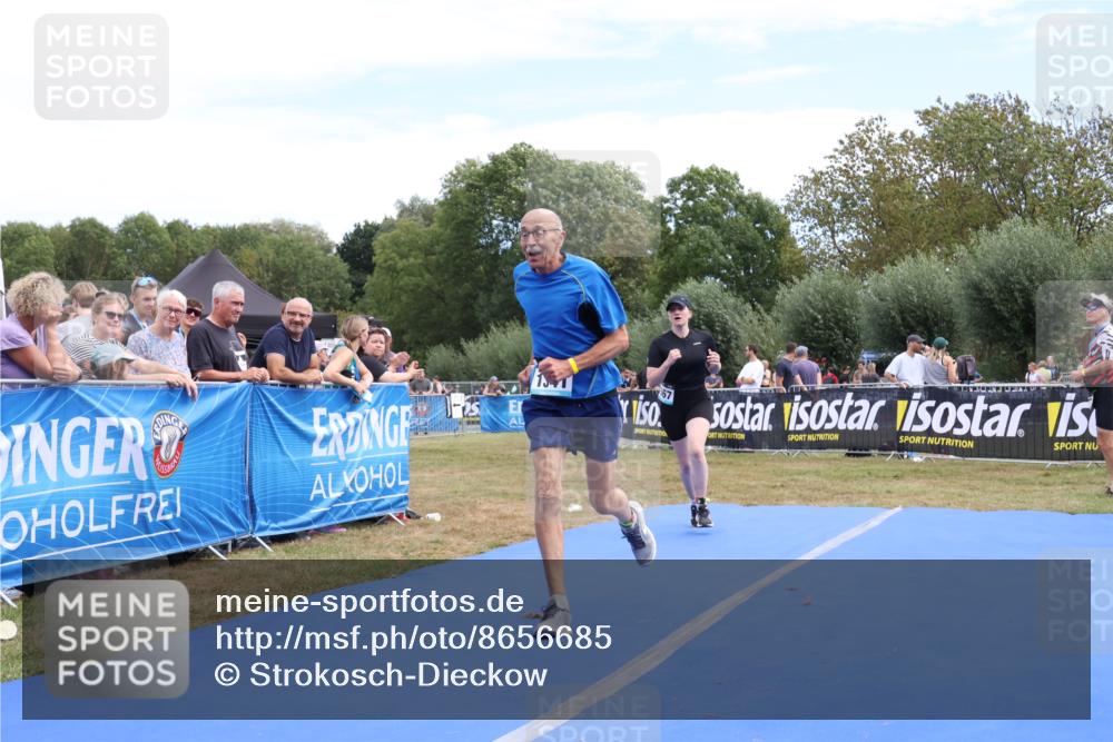 31.08.2025 - Elbe Triathlon Hamburg Strokosch-Dieckow http://msf.ph/oto/8656685 31.08.2025 12:07:54 Ziel 1341, 1457, 1552, 1567 meine-sportfotos.de