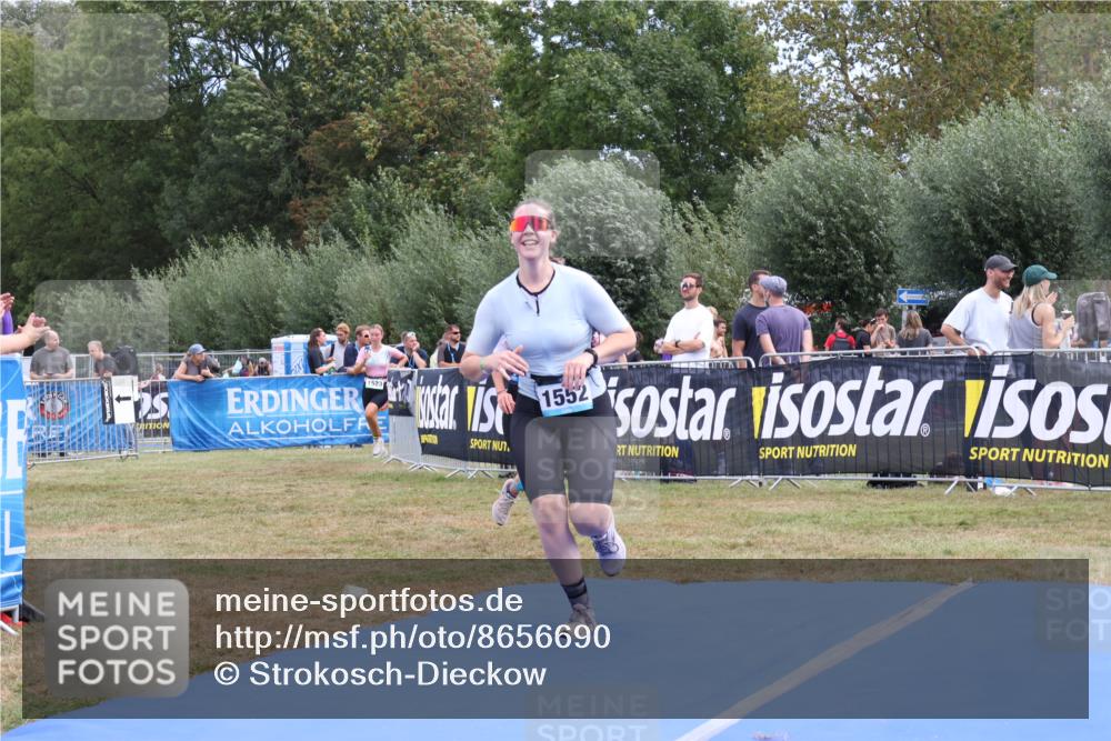 31.08.2025 - Elbe Triathlon Hamburg Strokosch-Dieckow http://msf.ph/oto/8656690 31.08.2025 12:07:59 Ziel 1341, 1356, 1457, 1523, 1552, 1567 meine-sportfotos.de