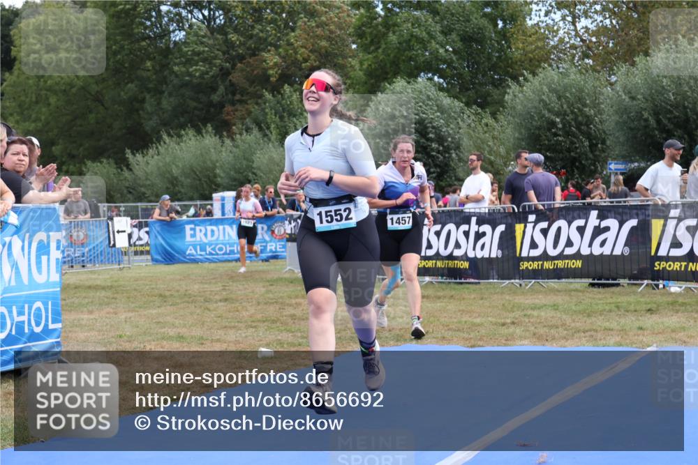 31.08.2025 - Elbe Triathlon Hamburg Strokosch-Dieckow http://msf.ph/oto/8656692 31.08.2025 12:07:59 Ziel 1341, 1356, 1457, 1523, 1552, 1567 meine-sportfotos.de
