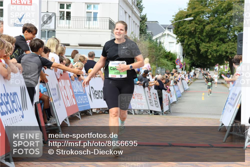 31.08.2025 - 21. Blankeneser Heldenlauf Strokosch-Dieckow http://msf.ph/oto/8656695 31.08.2025 10:57:13 Ziel 2167, 3502, 3194 meine-sportfotos.de