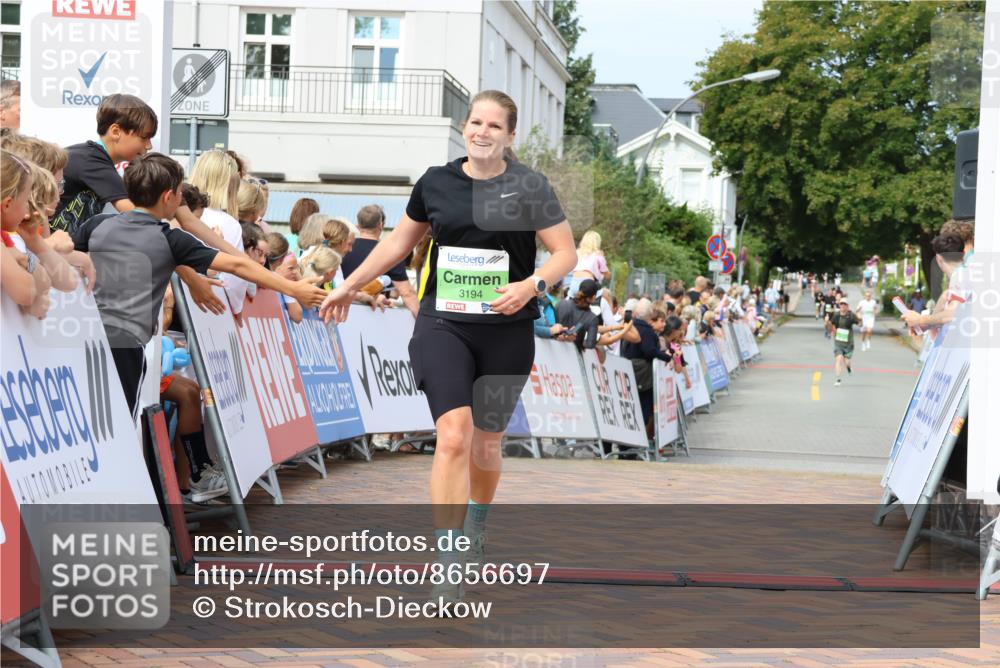 31.08.2025 - 21. Blankeneser Heldenlauf Strokosch-Dieckow http://msf.ph/oto/8656697 31.08.2025 10:57:13 Ziel 2167, 3502, 3194 meine-sportfotos.de