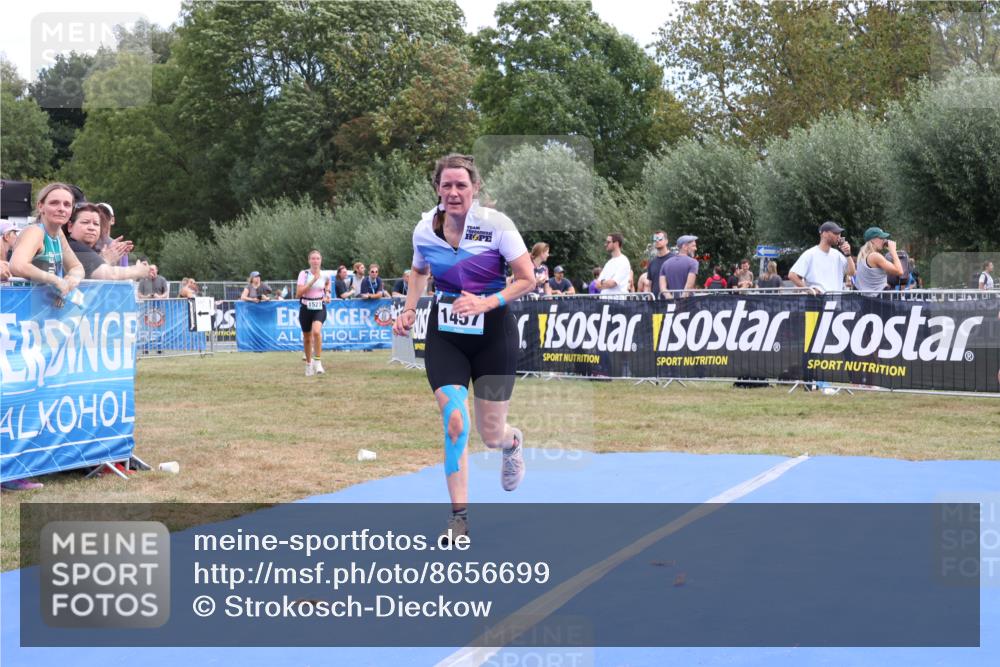 31.08.2025 - Elbe Triathlon Hamburg Strokosch-Dieckow http://msf.ph/oto/8656699 31.08.2025 12:08:01 Ziel 1356, 1457, 1523, 1552, 1567 meine-sportfotos.de