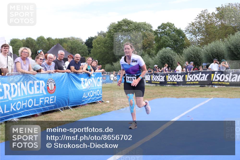 31.08.2025 - Elbe Triathlon Hamburg Strokosch-Dieckow http://msf.ph/oto/8656702 31.08.2025 12:08:01 Ziel 1356, 1457, 1523, 1552, 1567 meine-sportfotos.de
